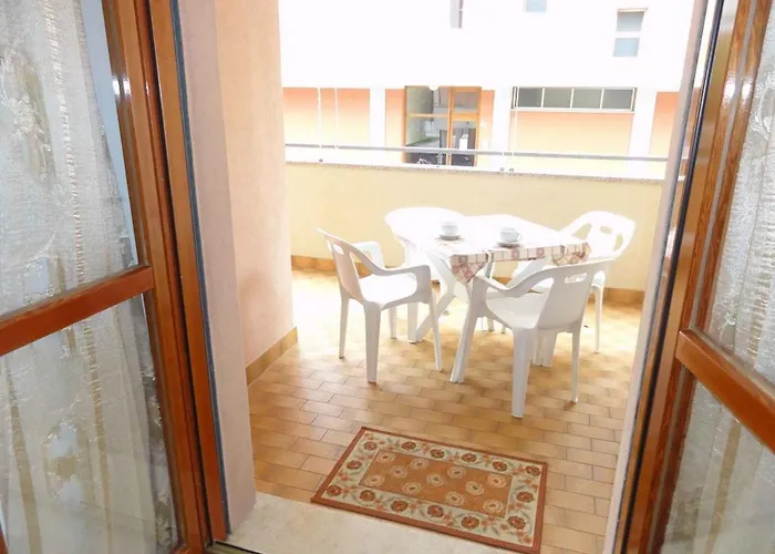 In 38257 Apartment *